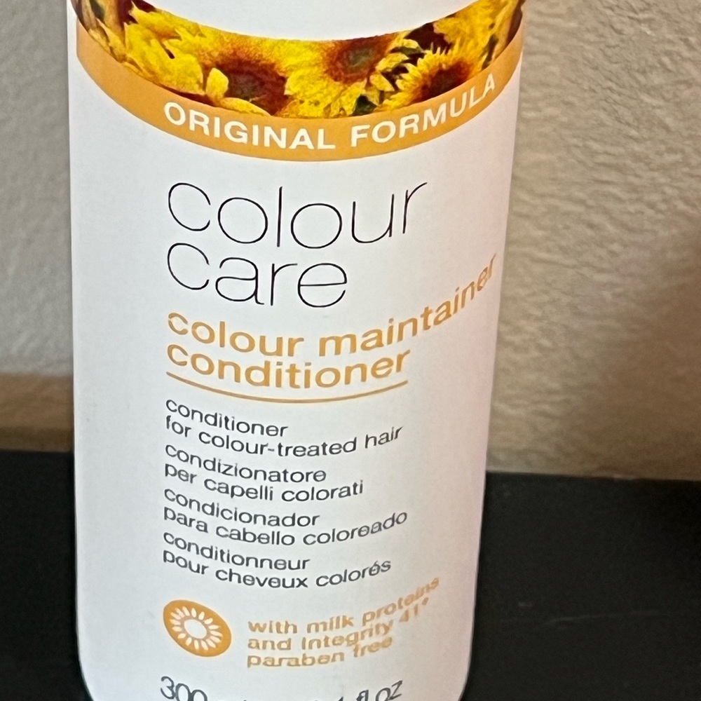 MILK SHAKE Conditioner - Picture 2 of 5